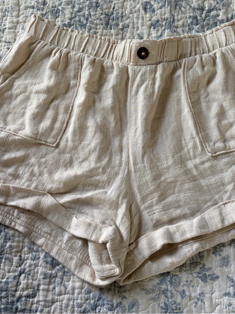 Sienna Sky Cream High-Waist Linen-Blend Elastic Shorts size large